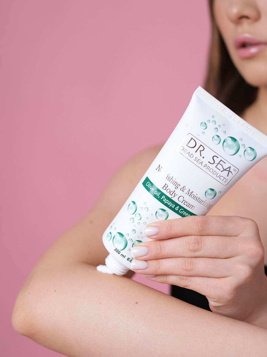 Nährende und feuchtigkeitsspendende Körpercreme – Olivenöl, Papaya und grüner Tee – 200 ml