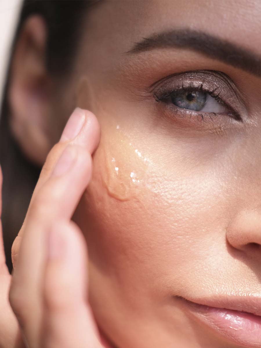 Sérum facial con oro y vitamina E - efecto piel radiante - 30 ml