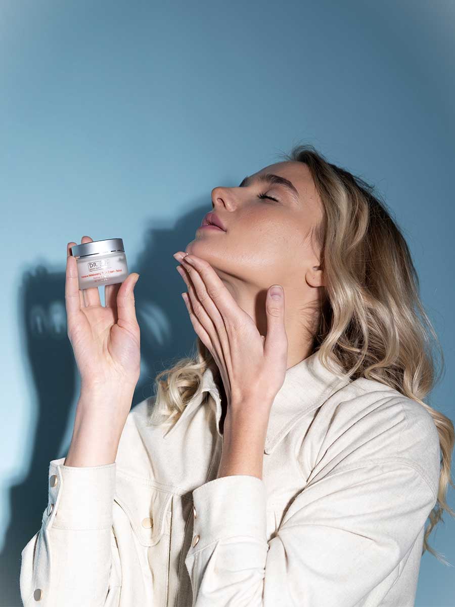 Crema facial hidratante intensiva con Retinol para pieles normales y secas - 50 ml