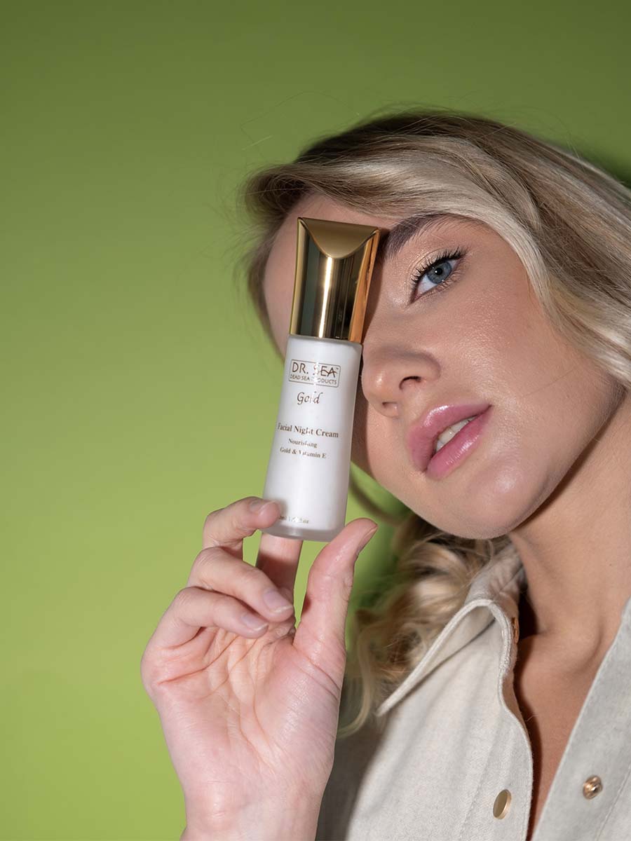 Nährende Nachtcreme für das Gesicht mit Gold und Vitaminen – 50 ml